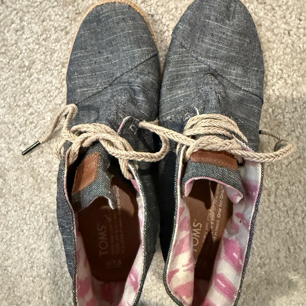 TOMS Women's Denim Blue wedge boots